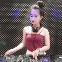 Nonstop Việt Mix Thất Tình Vì Em Đã Là Vợ Người Ta